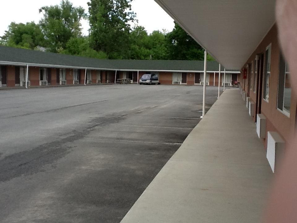 Caronoda Motel Central City Exterior foto